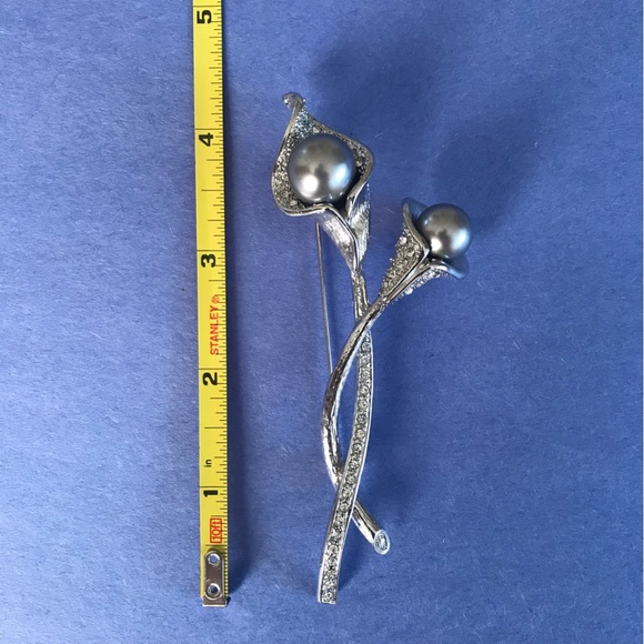Vintage Calla Lily Brooch with Rhinestones & Faux Gray Pearls - 4 1/2” long - Picture 3 of 10